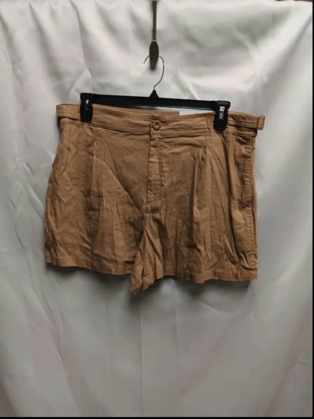Women's Tan Shorts INC Size 16 NWT ORG $59